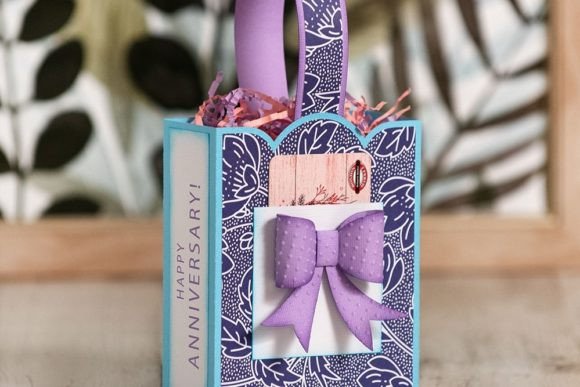 Download Anniversary Gift Tote - Gift Collection